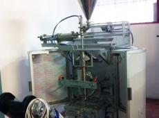 MACCHINA CONF. MOD. S3 CON DOSATORE LIQUIDI (sacchetti a cuscino 3 saldature)